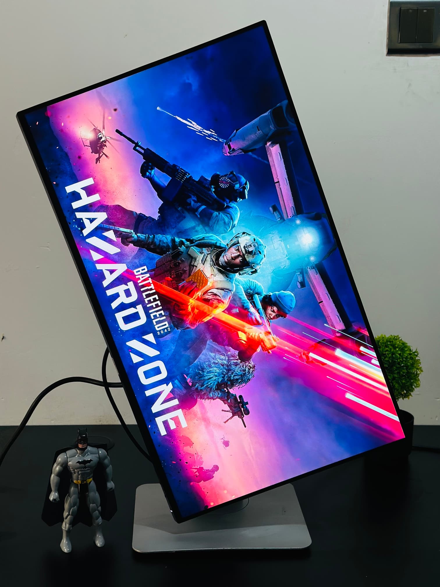 DELL 24' IPS FRAMELESS MONITOR USED thumbnail 6